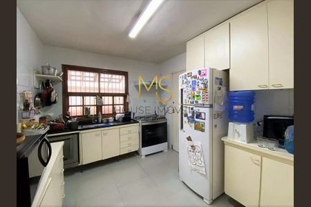 5_photo/94cf005699.8d9d2e8c4e07ca84-ATLAS-dc7c0ef4-7cf4-4ed4-8ebb-6f4ffa111170.jpg de casa de condomínio à venda com 3 quartos, 285m² em Chácara Vale do Rio Cotia, Carapicuíba