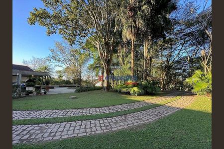 4_photo/94cf00579f.b236c1c8cef7f9e8-ATLAS-ba2a5d87-aab5-4587-8796-82a48ee23e32.jpg de casa à venda com 3 quartos, 435m² em Chácara dos Junqueiras, Carapicuíba