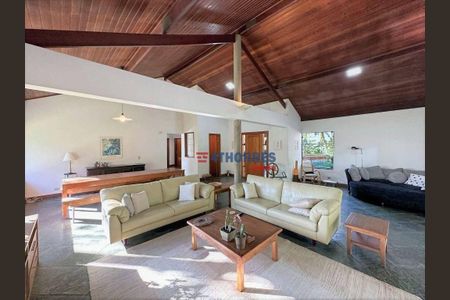 9_photo/94cf00579f.b236c1c8cef7f9e8-ATLAS-c1a44a64-b9c3-418f-a875-3e7901eb05f3.jpg de casa à venda com 3 quartos, 435m² em Chácara dos Junqueiras, Carapicuíba