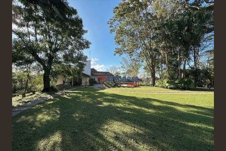 47_photo/94cf00579f.b236c1c8cef7f9e8-ATLAS-e63a1931-97e7-4623-b159-e864fb490b21.jpg de casa à venda com 3 quartos, 435m² em Chácara dos Junqueiras, Carapicuíba