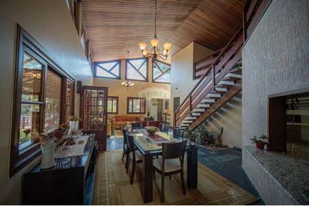 3_photo/94cf0057cd.9e8f1c97e4a047f1-ATLAS-2c68a3c0-15e5-462d-a15f-75f25f0a4c2a.jpg de casa à venda com 4 quartos, 346m² em Chácara dos Junqueiras, Carapicuíba