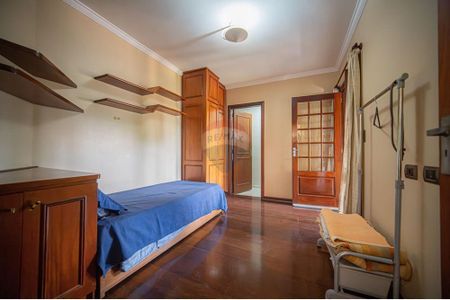 25_photo/94cf0057cd.9e8f1c97e4a047f1-ATLAS-32d0aead-1762-43e0-8136-a2fbc73343fa.jpg de casa à venda com 4 quartos, 346m² em Chácara dos Junqueiras, Carapicuíba