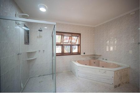 21_photo/94cf0057cd.9e8f1c97e4a047f1-ATLAS-3bd24959-1b75-4ea6-bcf8-80f48209e0de.jpg de casa à venda com 4 quartos, 346m² em Chácara dos Junqueiras, Carapicuíba