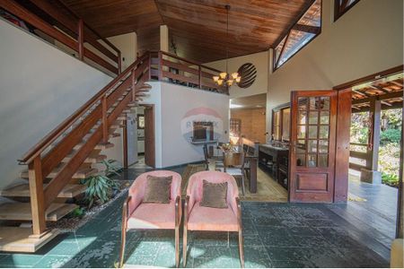 4_photo/94cf0057cd.9e8f1c97e4a047f1-ATLAS-5f03214b-e107-4f9e-bf45-427918516fab.jpg de casa à venda com 4 quartos, 346m² em Chácara dos Junqueiras, Carapicuíba