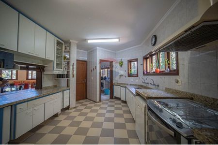 9_photo/94cf0057cd.9e8f1c97e4a047f1-ATLAS-6283ada2-b475-400c-b208-0a71df109ea3.jpg de casa à venda com 4 quartos, 346m² em Chácara dos Junqueiras, Carapicuíba