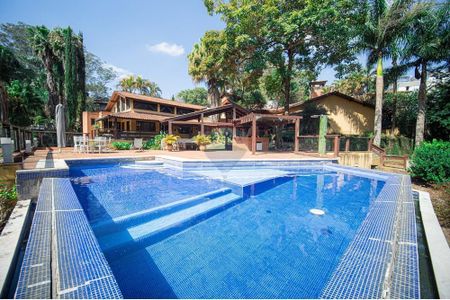 39_photo/94cf0057cd.9e8f1c97e4a047f1-ATLAS-7d4cdf1d-3a3e-4daf-9224-f30f63b06bc3.jpg de casa à venda com 4 quartos, 346m² em Chácara dos Junqueiras, Carapicuíba