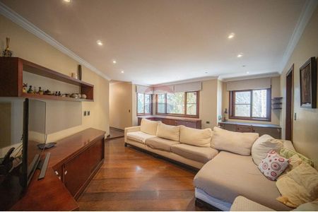 6_photo/94cf0057cd.9e8f1c97e4a047f1-ATLAS-afbc1c1c-9c8b-4835-b414-7e5cfdc3f63c.jpg de casa à venda com 4 quartos, 346m² em Chácara dos Junqueiras, Carapicuíba