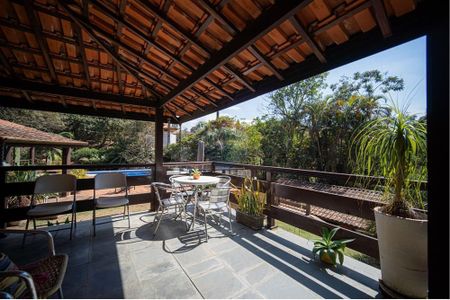 34_photo/94cf0057cd.9e8f1c97e4a047f1-ATLAS-d9e710e0-e70f-422e-a09b-39ca1fabcdf2.jpg de casa à venda com 4 quartos, 346m² em Chácara dos Junqueiras, Carapicuíba