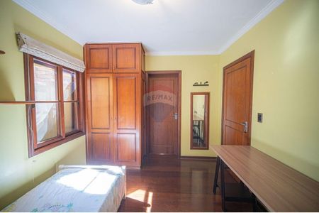 30_photo/94cf0057cd.9e8f1c97e4a047f1-ATLAS-eb6bf568-4210-404f-b113-4dc20d0bba97.jpg de casa à venda com 4 quartos, 346m² em Chácara dos Junqueiras, Carapicuíba