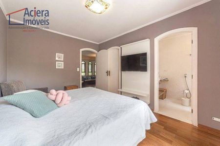 46_photo/94cf0059bd.29b6347213f59303-ATLAS-2e2e7e91-5f58-4ef3-adbe-4f82d501aeef.jpg de casa à venda com 4 quartos, 550m² em Chacara Santa Lucia dos Ypes, Carapicuíba