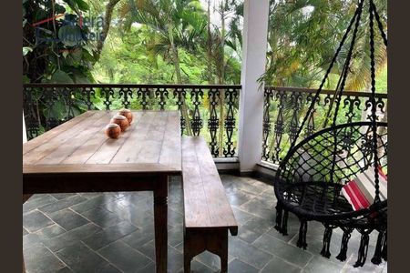 8_photo/94cf0059bd.29b6347213f59303-ATLAS-66b3c40c-0133-4f48-bf3e-e6ae815b9d3a.jpg de casa à venda com 4 quartos, 550m² em Chacara Santa Lucia dos Ypes, Carapicuíba