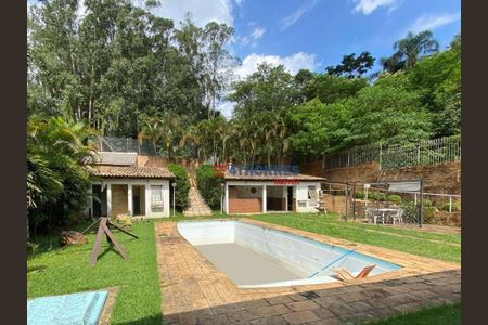 12_photo/94cf0059cd.07783d070336da1f-ATLAS-569ff3d3-92d9-499a-b79b-9e5ff2c16214.jpg de casa à venda com 4 quartos, 780m² em Chácara dos Junqueiras, Carapicuíba