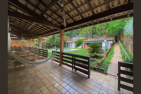 3_photo/94cf0059cd.a7b2593691b93303-ATLAS-1826c5be-8282-4d23-90fb-db4f0eba7ee8.jpg de casa à venda com 4 quartos, 780m² em Chácara dos Junqueiras, Carapicuíba