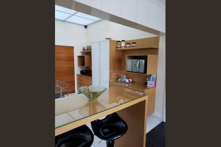 12_photo/94cf0059fd.8cc17f8f7b4e5195-ATLAS-0e8a9ac6-0848-4b3a-b069-4af79a403fcd.jpg de casa à venda com 4 quartos, 11m² em Chácara Vale do Rio Cotia, Carapicuíba