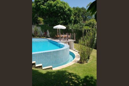 6_photo/94cf0059fd.8cc17f8f7b4e5195-ATLAS-1f95143d-be58-45a6-953f-ee6335b1097e.jpg de casa à venda com 4 quartos, 11m² em Chácara Vale do Rio Cotia, Carapicuíba