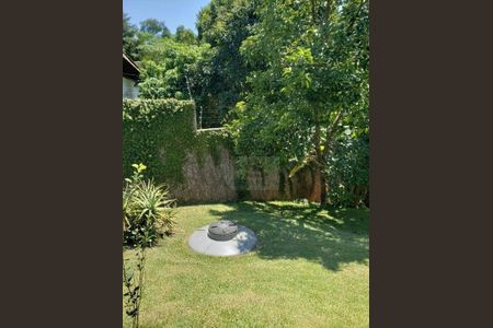 23_photo/94cf0059fd.8cc17f8f7b4e5195-ATLAS-b616fbe6-fa57-400d-b0ef-99b04e07ea02.jpg de casa à venda com 4 quartos, 11m² em Chácara Vale do Rio Cotia, Carapicuíba