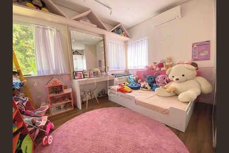 10_photo/94cf005a0d.7e2ea02b9085bf9d-ATLAS-3d7744f0-c612-487c-afd2-20972d4388c4.jpg de casa à venda com 3 quartos, 484m² em Chacara Santa Lucia, Carapicuíba