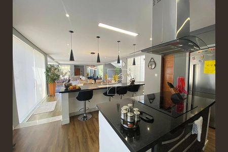 11_photo/94cf005a0d.7e2ea02b9085bf9d-ATLAS-4301bc95-17b6-46da-9f49-852c1abf0627.jpg de casa à venda com 3 quartos, 484m² em Chacara Santa Lucia, Carapicuíba