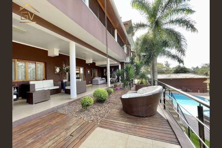 5_photo/94cf005b13.143559cf2cedd01d-ATLAS-0ebabcb6-ec47-4eda-a686-d9cea5d1a9f3.jpg de casa à venda com 5 quartos, 890m² em Chacara Santa Lucia, Carapicuíba