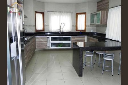 21_photo/94cf005b13.143559cf2cedd01d-ATLAS-b4c8d35d-ec8a-4655-a74c-d9aed194e26d.jpg de casa à venda com 5 quartos, 890m² em Chacara Santa Lucia, Carapicuíba
