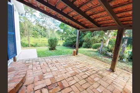 11_photo/94cf005c2b.b7a28b76476596d7-ATLAS-ad601fc1-fbac-4d2e-83fe-2d1cb404e5cd.jpg de casa de condomínio à venda com 3 quartos, 300m² em Nova Fazendinha, Carapicuíba