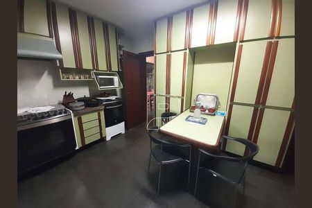 3_photo/94cf005e23.ea002ca8a54f6c9b-ATLAS-0e2f33fc-5443-4d27-b904-03a778b57f12.jpg de casa à venda com 5 quartos, 831m² em Nova Fazendinha, Carapicuíba