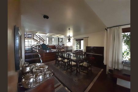 17_photo/94cf005e23.ea002ca8a54f6c9b-ATLAS-67735a7e-3532-4637-b7aa-10d88d4152b2.jpg de casa à venda com 5 quartos, 831m² em Nova Fazendinha, Carapicuíba