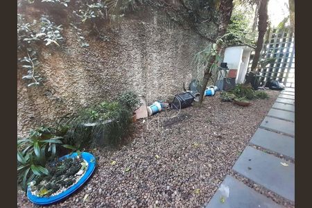 31_photo/94cf005e23.ea002ca8a54f6c9b-ATLAS-8e0ce140-88bc-4fc5-a9df-ecf62e19ebd8.jpg de casa à venda com 5 quartos, 831m² em Nova Fazendinha, Carapicuíba