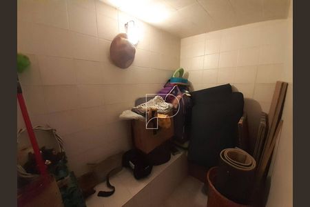 45_photo/94cf005e23.ea002ca8a54f6c9b-ATLAS-b0f74678-43eb-460b-9a43-d766ca04946a.jpg de casa à venda com 5 quartos, 831m² em Nova Fazendinha, Carapicuíba