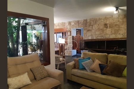 39_photo/94cf005e23.ea002ca8a54f6c9b-ATLAS-b393e61e-c8d0-4256-8766-94bce70400a5.jpg de casa à venda com 5 quartos, 831m² em Nova Fazendinha, Carapicuíba