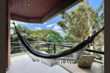 1_photo/94cf005e35.44cb305f75931be4-ATLAS-1ef25fae-83e2-4cd2-b576-b41f70e128bd.jpg de casa à venda com 6 quartos, 624m² em Nova Fazendinha, Carapicuíba