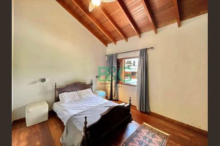 15_photo/94cf005e35.44cb305f75931be4-ATLAS-e6d4c993-69c0-4a8d-9359-edb2d66a22c2.jpg de casa à venda com 6 quartos, 624m² em Nova Fazendinha, Carapicuíba