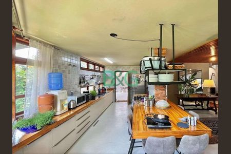 11_photo/94cf005e35.44cb305f75931be4-ATLAS-f56c8fad-b3e7-4b23-88cd-b4f2a663dbce.jpg de casa à venda com 6 quartos, 624m² em Nova Fazendinha, Carapicuíba