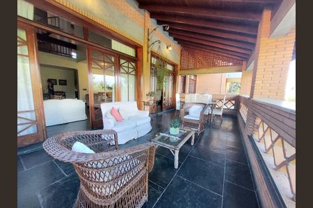 15_photo/94cf005e3b.3e6957092a4c223d-ATLAS-2d03b19f-aafc-4b8d-8cee-2d47d02f1b0c.jpg de casa à venda com 4 quartos, 645m² em Nova Fazendinha, Carapicuíba