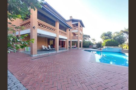 3_photo/94cf005e3b.3e6957092a4c223d-ATLAS-667f0b9f-73c6-44c2-a982-8f17b175f0a3.jpg de casa à venda com 4 quartos, 645m² em Nova Fazendinha, Carapicuíba