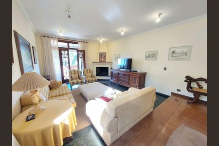 19_photo/94cf005e3b.3e6957092a4c223d-ATLAS-cb087c8b-bcfa-4e33-8816-7dd86f258afd.jpg de casa à venda com 4 quartos, 645m² em Nova Fazendinha, Carapicuíba