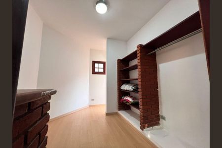 22_photo/94cf005e53.9612c2c0390caf5f-ATLAS-a5d6692d-3ecf-4a79-bc4e-96b2538fe2e8.jpg de casa à venda com 4 quartos, 570m² em Nova Fazendinha, Carapicuíba