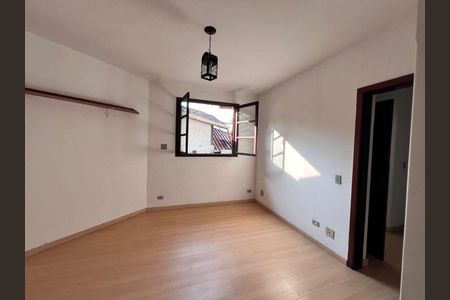 23_photo/94cf005e53.9612c2c0390caf5f-ATLAS-d562cead-a67d-402d-a411-6473d720264a.jpg de casa à venda com 4 quartos, 570m² em Nova Fazendinha, Carapicuíba