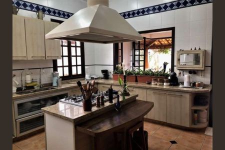 12_photo/94cf0060b7.8815b0ba80454d62-ATLAS-2c4cb71a-03d7-4ed9-8e71-d45e38b34204.jpg de casa à venda com 3 quartos, 532m² em Nova Fazendinha, Carapicuíba