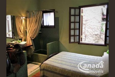 21_photo/94cf0060b7.9c27ff06134c7db2-ATLAS-ea5275c8-128f-4719-980f-d9c24aed0c2f.jpg de casa à venda com 3 quartos, 532m² em Nova Fazendinha, Carapicuíba