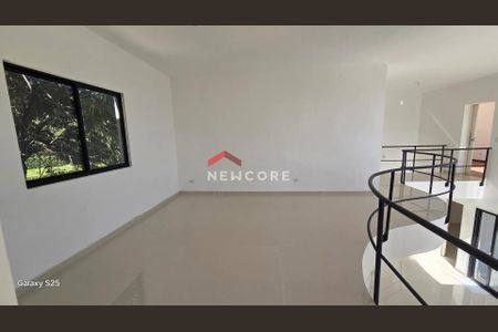 32_photo/94cf00610f.49e5f4e107e90c19-ATLAS-8b6ea48c-ab7b-47f6-8cd4-4a34d78a1cf5.jpg de casa de condomínio à venda com 3 quartos, 300m² em Chácara Moinho Velho, Carapicuíba