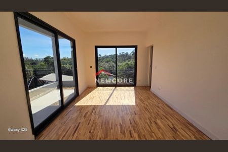 27_photo/94cf00610f.49e5f4e107e90c19-ATLAS-f8dba155-a11f-4603-8cef-c2dbaa4ffcbe.jpg de casa de condomínio à venda com 3 quartos, 300m² em Chácara Moinho Velho, Carapicuíba