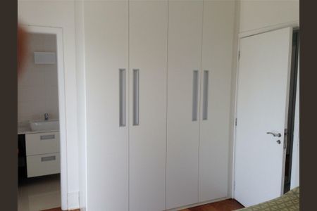 2_photo/94cf006177.fec2c1c63e598fcc-ATLAS-698b3cf9-27f6-4e7d-9fbd-9b3340cc8252.jpg de casa à venda com 3 quartos, 204m² em Chácara das Candeias, Carapicuíba