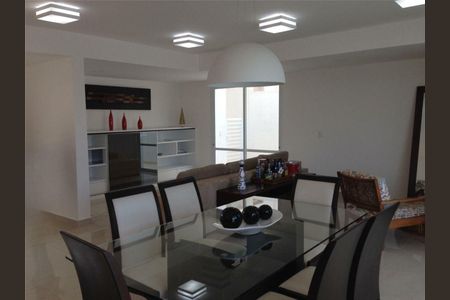 8_photo/94cf006177.fec2c1c63e598fcc-ATLAS-bcfc93e7-9ea5-4ab6-9160-db06f48cec52.jpg de casa à venda com 3 quartos, 204m² em Chácara das Candeias, Carapicuíba