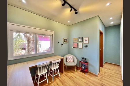 10_photo/94cf0061b1.588d4a7fb74764b6-ATLAS-53a7bebe-7dc9-4efd-a2bf-94d78f74b889.jpg de casa de condomínio à venda com 4 quartos, 453m² em Nova Fazendinha, Carapicuíba