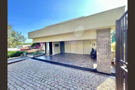 6_photo/94cf0061b1.588d4a7fb74764b6-ATLAS-ad0b68bc-0e30-4e0d-8945-c1671d1b30af.jpg de casa de condomínio à venda com 4 quartos, 453m² em Nova Fazendinha, Carapicuíba