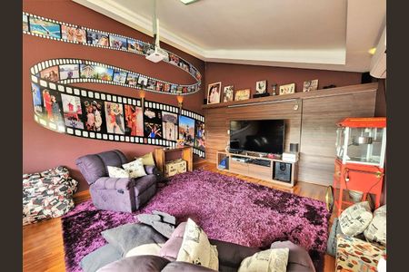 19_photo/94cf0061c1.210363f7da379e19-ATLAS-bcd6da60-d37a-4666-a655-68fa680e67d2.jpg de casa de condomínio à venda com 3 quartos, 565m² em Chácara Moinho Velho, Carapicuíba