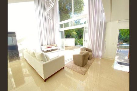 5_photo/94cf0061c3.7e2ea02b9085bf9d-ATLAS-0aa6d02f-6d3a-4b4d-ac3b-264225dba8ea.jpg de casa à venda com 4 quartos, 463m² em Chácara Moinho Velho, Carapicuíba