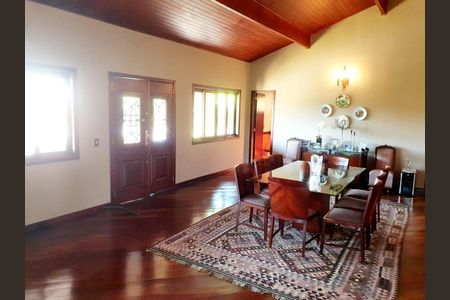 9_photo/94cf006217.7d44486df2fbe63f-ATLAS-3f3b8c46-e30a-43c0-930c-56b6c5d40f50.jpg de casa para alugar com 4 quartos, 341m² em Chácara Moinho Velho, Carapicuíba