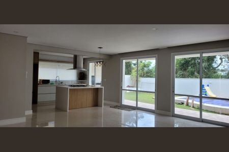 4_photo/94cf006229.9034fee1f2a82cec-ATLAS-c3820d5a-fb10-44c2-86b3-d729b31fa68a.jpg de casa de condomínio à venda com 3 quartos, 260m² em Chácara Moinho Velho, Carapicuíba